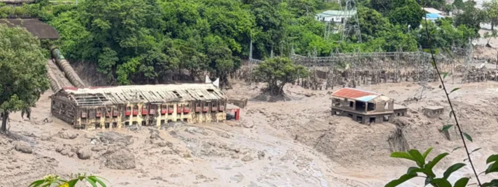 Nepal Flash Flood: "Major Casualties"